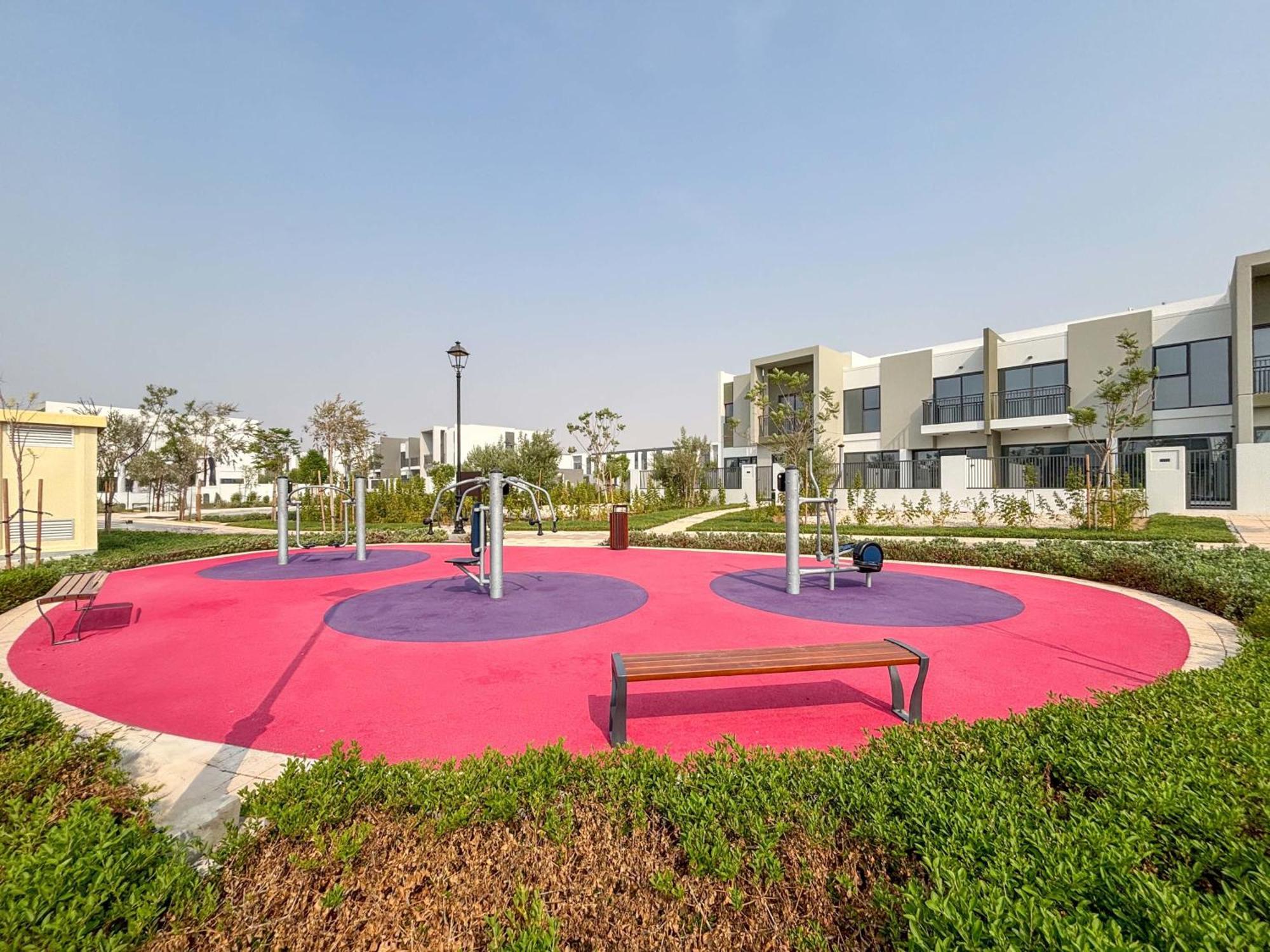 Frank Porter - La Rosa 6 Dubai Exterior foto