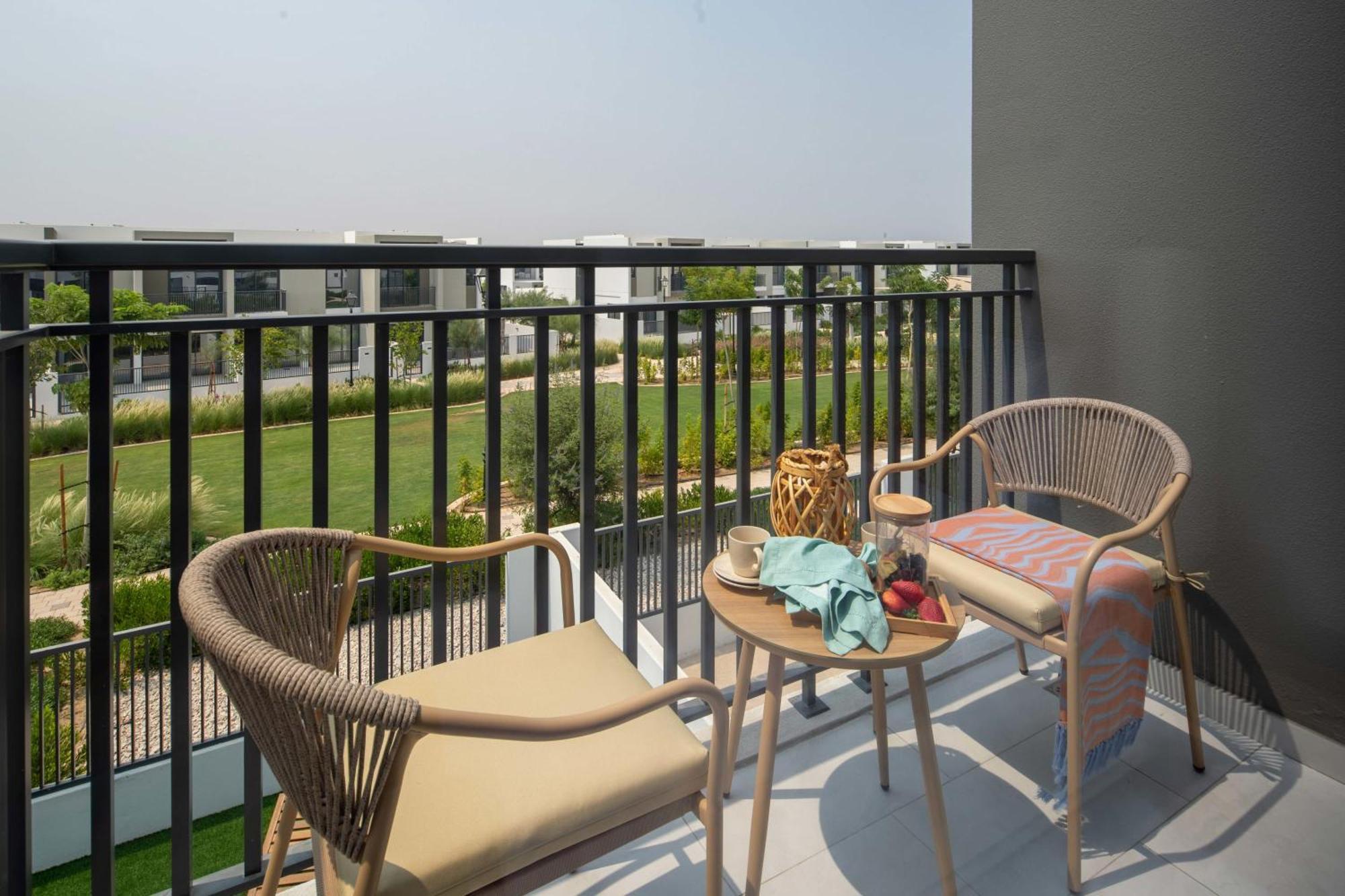Frank Porter - La Rosa 6 Dubai Exterior foto